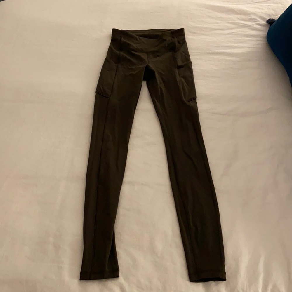 Lululemon women’s running leggings